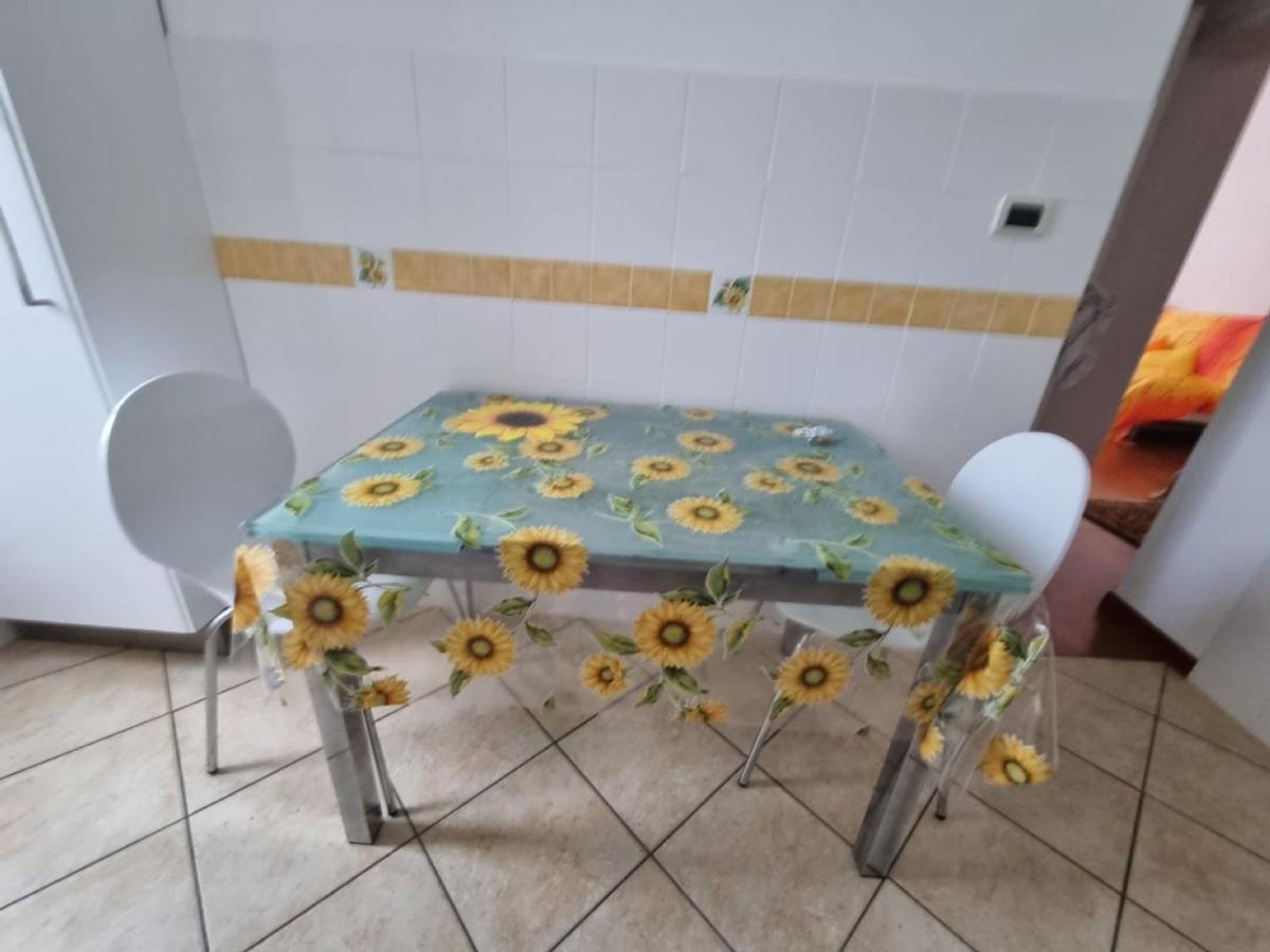 La Casa Dei Girasoli Genova Exterior foto